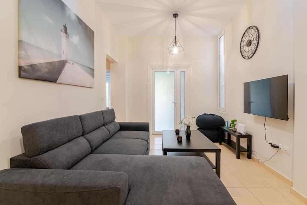 Seaside Escape Apartments - Poseidon Palaia Fokaia Exterior photo